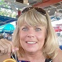 Sandra Mather's Instagram, Twitter & Facebook