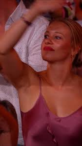 Just a few more days until the release of André's new DVD this Friday: Love  Is All Around! Have you reserved your copy?