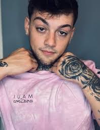 Aaron Lamphear's Instagram, Twitter & Facebook