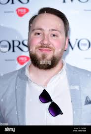 Arrives arrival arriving arrive idsok mid length half hi-res stock  photography and images