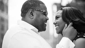 Gibson, Jones announce engagement