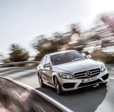 Diesen vorwärtsdrang unterstreicht die sportliche motorhaube mit powerdomes. Mercedes Erste Bilder Der Neuen C Klasse Bilder Fotos Welt