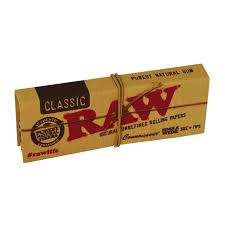 Using 100% sustainably sourced paper, you get. Raw Connoisseur Single Wide Rolling Papers With Filter Tips Grasscity Eu
