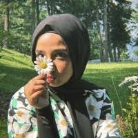 10+ "Ayesha Ghulam Rasool" profiles