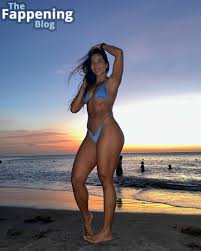 Azucena Cantillo - Uninhibited Scenes