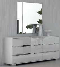 Come tour our modern farmhouse master bedroom refresh and our new arhaus henley dresser and chest. Select The White Gloss Furniture To Enhance Your Home S Look Anlamli Net In 2020 White Gloss Bedroom Furniture Modern Bedroom Dressers White Bedroom Furniture