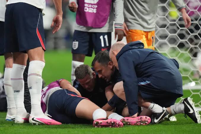 Jordan Henderson fails to mention horror injury in first post since England  star rushed to hospital in Mexico City