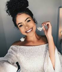 Tired of searching 'curly hair ideas' and seeing nothing but hair done with a curling iron? 17 Cute And Easy Curly Updos For Curly Hair