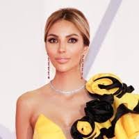 Michelle Dever's Instagram, Twitter & Facebook