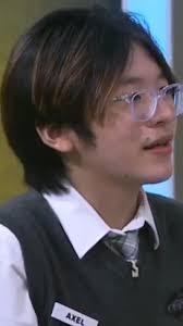 *Axel explained his ideal type seriously* Jegel: Yang penting mantep ya?  Axel: Iya *innocently* Maudy & Kevin reaction is so cute 🤣  @axel.giovanni.h @kevin_lius_bong #clashofchampions #coc #talkpod ...