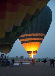 On july 30, 2016, sixteen people were killed when the hot air balloon they were riding in struck power lines, crashed and caught fire in the unincorporated community of maxwell, near lockhart, texas, 30 miles (50 km) south of the state capital austin. 2013 Luxor Hot Air Balloon Crash Wikipedia
