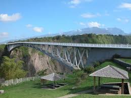 Panoramio Photo Of Reunion Ponte Entre Deux La Reunion Paysage Lieux A Visiter