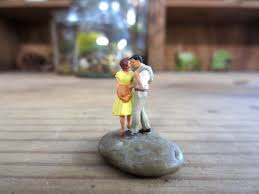 Time Stops Sweet Terrarium Couple Miniature Couple Terrarium Miniatures Bonsai Accessory Kissing Minaiture Tiny Pe Terrarium Decor Terrarium Terrariums Kits