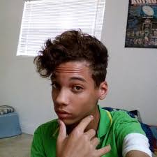 Aaron Hullett's Instagram, Twitter & Facebook