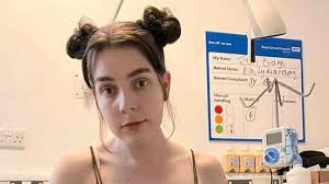 Mum, 29, is spending her last months alive 'creating memories' with her son 