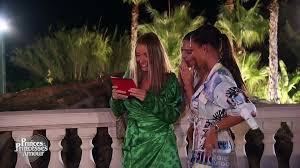 Assoiffé d'expériences, il décide de quitter le petit cocon familial pour partir loin, en alabama, au pensionnat de culver creek. Les Princes Et Les Princesses De L Amour Saison 8 Une Surprise Pour Les Princesses Video Dailymotion