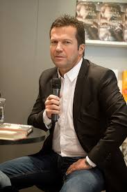 This biography profiles his childhood, life, football career, achievements and timeline. Lothar Matthaus Vermogen Einkommen Des Ehem Fussballers 2021
