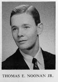 Happy Birthday to Tom Noonan 🎂🎈🎁