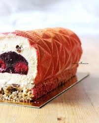 Quand Le Moule Diamant Silikomart Devient Moule Prefere Pour Toute L Annee Avec Une Creation Maison Mousse Vanille Le Recette Feta Marron Glace Framboise