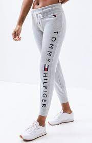 Shop Leggings Leggingsforwomen Tommy Clothes Tommy Hilfiger Outfit Tommy Hilfiger Sweatshirt