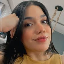 Fior Lopez's Instagram, Twitter & Facebook