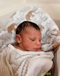 Happy Two Weeks, bby🤍 You have… 1. Loved morning snuggles. 2. Taken lots  of naps