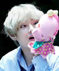 Kim taehyung has the most adorable smile, let's be honest, on the planet. V Btsv Tae Kimtaehyung Taehyung Btstaehyung Vbts Btstaehyung Bts Btsmemes Bangtan Bangtanboys Bangtansonyeondan Bts Taehyung Kim Taehyung Taehyung