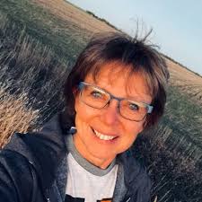 Cindy Kinnamon (@cdkinnamon)