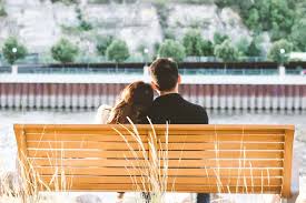 Long Distance Dating Is Becoming Normal for New Yorkers