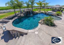 Concrete fiberglass inground pool cost. Inground Swimming Pools Gunite Vs Fiberglass Vs Vinyl