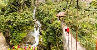 Baños de agua santa har en spännande historia du kan lära dig mer om genom att besöka casa del arbol. Pailon Del Diablo In Banos Der Bekannteste Wasserfall Von Ecuador