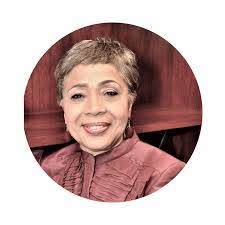 Eleanor Hinton's Instagram, Twitter & Facebook