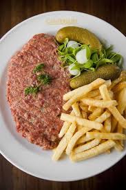 Filet Americain Pommes Frites Recette Inventee Par Joseph Niels En 1926 Belgische Keuken Keuken