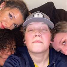 Hannah Hare (hannahhare)