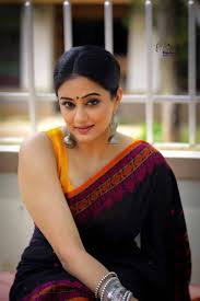 She modeled for kancheepuram bristles, erode bristles and lakshmi bristles. Priyamani Actress Biography Wiki Age Husband Family Photos