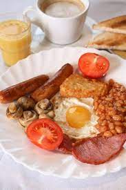 English Breakfast Yep That Is What They Serve Tomatoes With Breakfast Yum Well Harry My Darling You Ve Done Wel Recipes English Food Irish Recipes