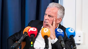 Police spokesman frank pauw confirmed that de vries had been shot at close range and that a possible getaway vehicle was quickly identified based on information from witnesses. Om Peter R De Vries Cannot Assist Crown Witness Nabil B Teller Report