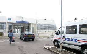 Grâce à cette application, consultez chaque jour votre journal le parisien en version numérique. Yvelines Deux Agressions Violentes Se Terminent A L Hopital Le Parisien