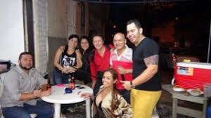 Antoine de maximy, réalisateur de documentaires, part armé de deux caméras. J Irai Dormir Chez Vous Irlande En Replay Et En Streaming Emissionreplay Fr