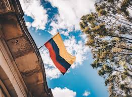Então a viagem de barco chegou até a tríplice fronteira e nós saímos oficialmente do brasil. Colombia E Equador Flexibilizam Circulacao Na Fronteira Poder360