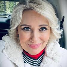 Janett Arce o y La Mujer Actual, “El Hogar de los expertos, cumple 4  décadas más dos años Ininterrumpidos. Parte 4