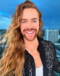 Spread kindness and laughter like confetti 🎉 life is to good to be  negative 😘 #loveislove