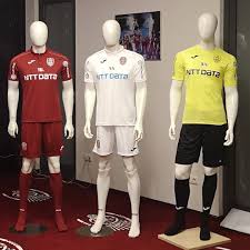 Passover sponge cake with apples, apple boysenberry cake, passover sponge passover lemon sponge cake a light, fluffy, and eggy sponge cake baked in an angel food. Cfr Cluj Voetbalshirts 2019 2020 Voetbalshirts Com