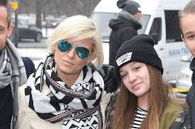 Marta wiśniewska i michał wiśniewski swojego czasu uchodzili za najpopularniejszą parę polskiego show biznesu. Mandaryna Z Dziecmi Fabienne Juz Dobrze Znamy A Xavier Byl Z Nimi Tajemniczy Mezczyzna Jego Gesty Mowia Bardzo Wiele