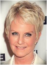 Amber valletta layered hairstyle with blunt bangs. Short Hairstyles For Older Women 2019 4 Short And Curly Haircuts