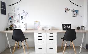 Publiez maintenant une petite annonce. Bureau D Amoureux Pour Travailler A Deux Office Deco Bureau Scandinave Design Home Office Decor Home Office Organization Home