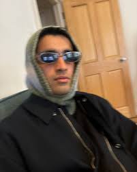 Festive 🦘🌊👒😵‍💫🎄