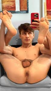 Tyler Tanner on X: How would you like to fuck me?😈😈🌈gay usagay  t.coojY5NADDme  X