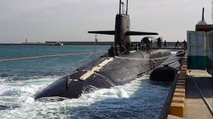 Depuis, les échanges commerciaux sont interrompus. Les Etats Unis Envoient Leurs Navires Et Avions De Guerre Aux Portes De La Coree Du Nord Mondialisation Ca