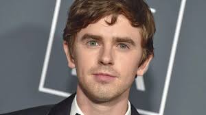 15 Celebrities Who Earned Rare and Prestigious Degrees